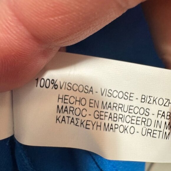 BCBGeneration Sleeveless Ruffle Floral Top Blue - Picture 9 of 10